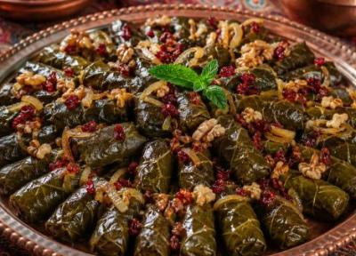 طرز تهیه دلمه برگ مو برای 6 نفر با سبزی خشک طرز تهیه دلمه برگ مو برای 6 نفر با سبزی خشک